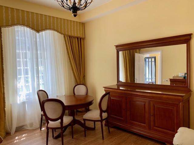 Castelul Cantacuzino Buşteni Exterior foto